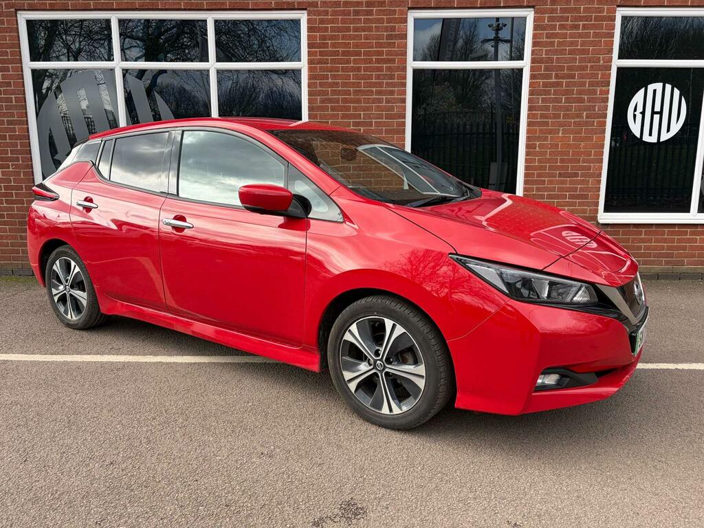 Nissan Leaf 40Kwh N-connecta Red
