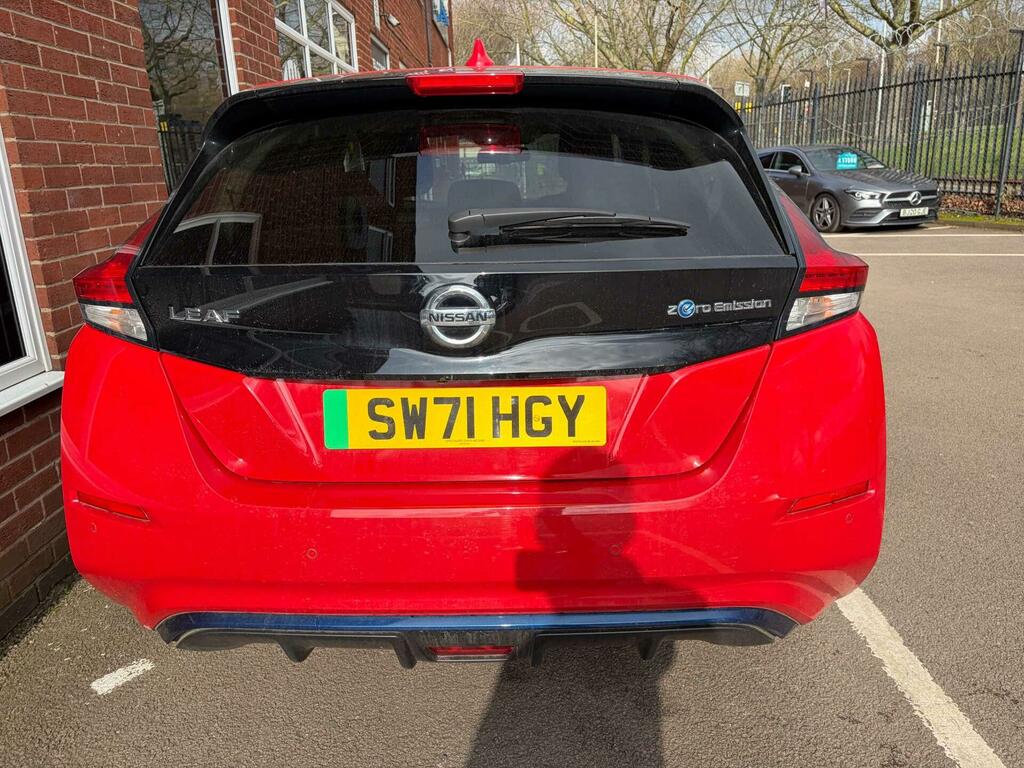 Nissan Leaf 40Kwh N-connecta SW71HGY Red #6