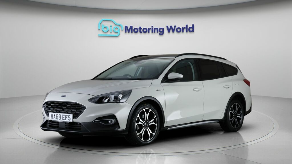 Ford Focus Active X White #3