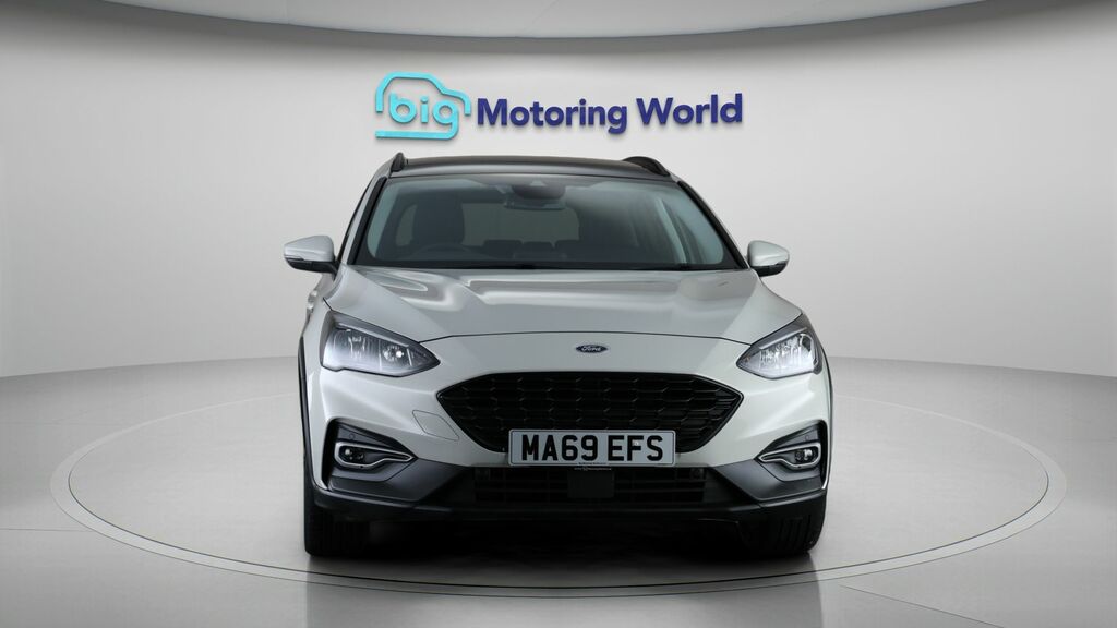 Ford Focus Active X White #2