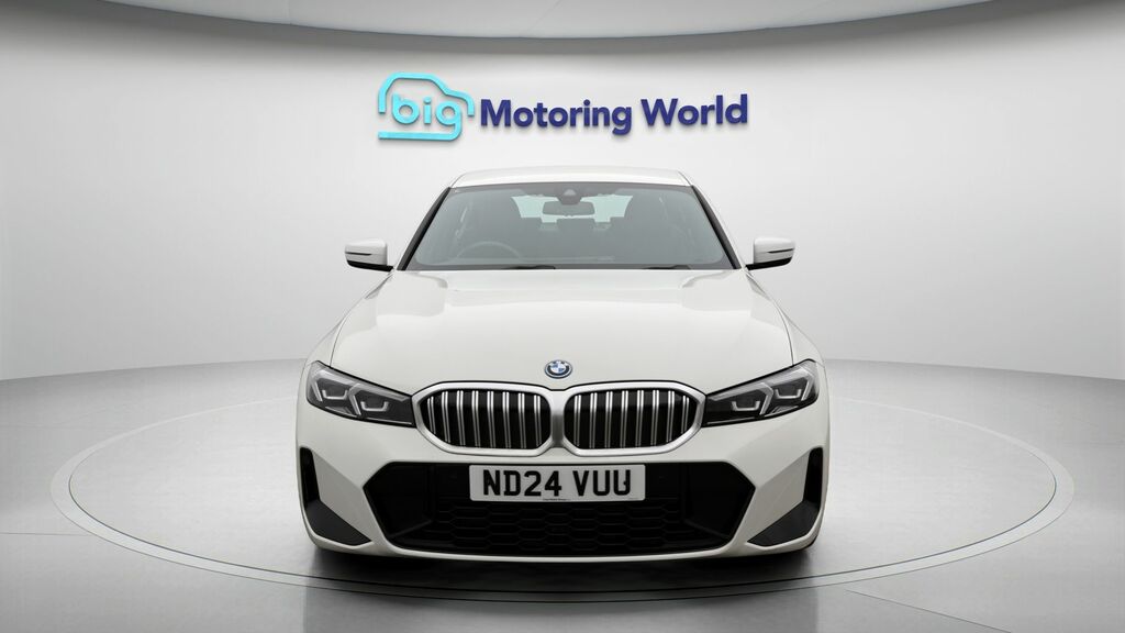 BMW 3 Series M Sport ND24VUU White #2