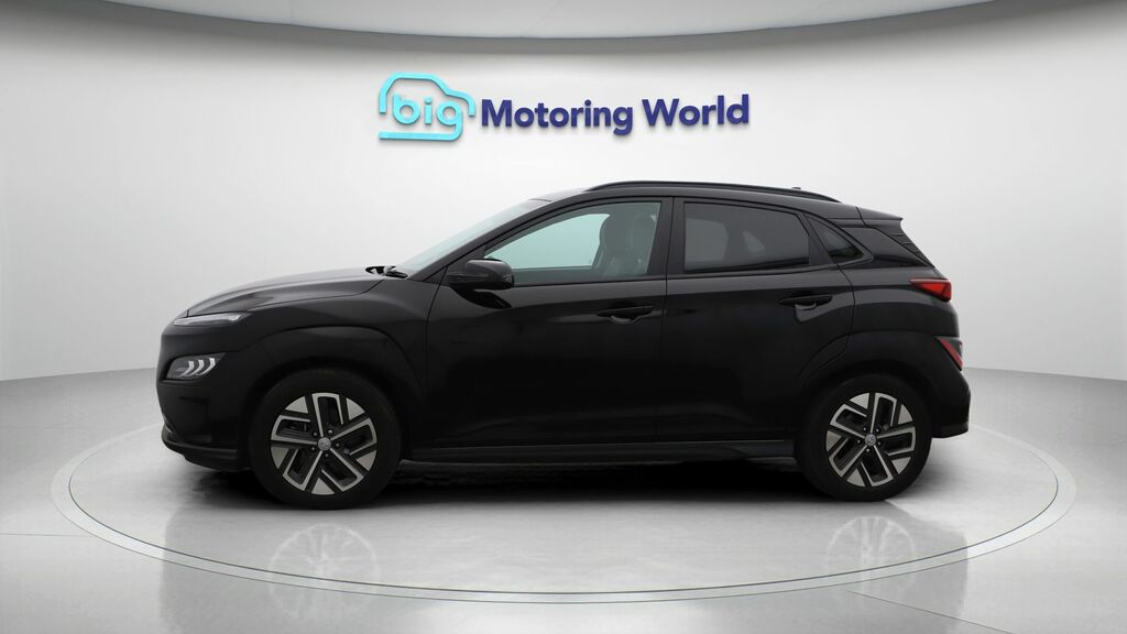Hyundai Kona Ultimate Black #4