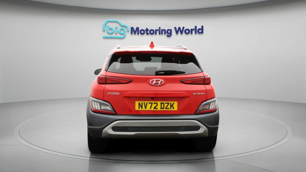 Hyundai Kona Premium Red #6