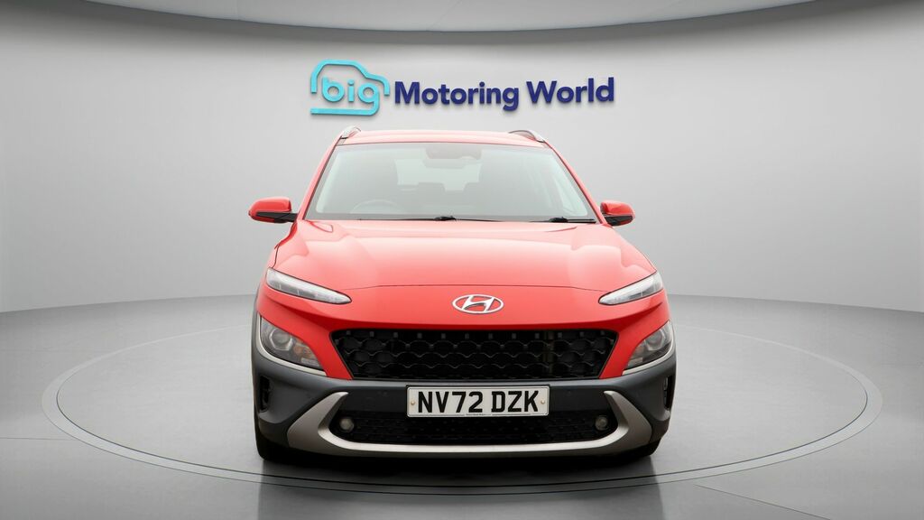Hyundai Kona Premium Red #2