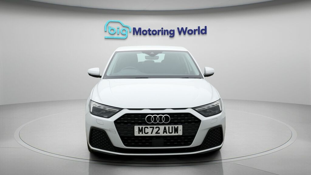Audi A1 Technik MC72AUW White #2