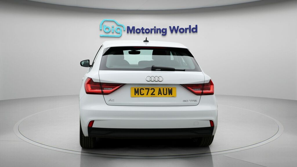 Audi A1 Technik MC72AUW White #6