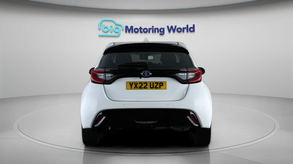 Toyota Yaris Excel YX22UZP White #6