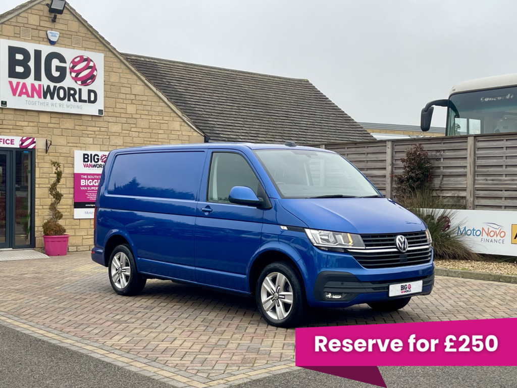 Volkswagen Transporter T32 Tdi 204 Highline Swb Low Roof Dsg 22420 Blue