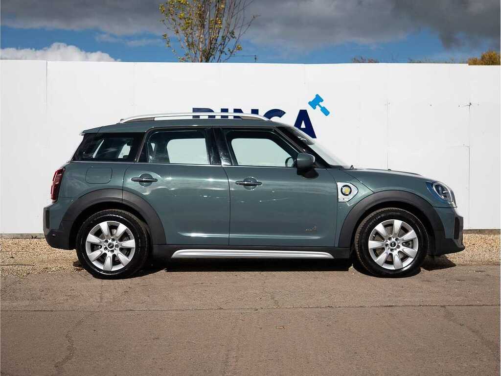 Mini Hatch Cooper S E All4 Classc A FV70NLP Green #4