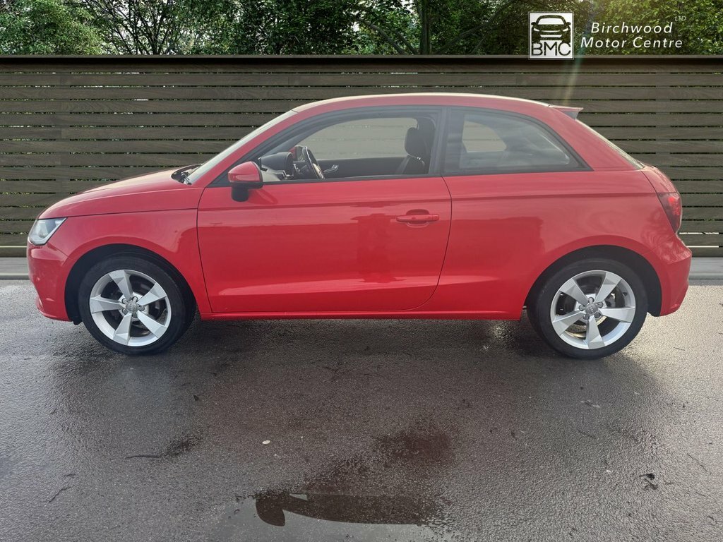 Audi A1 1L Sport SO17KYT Red #4