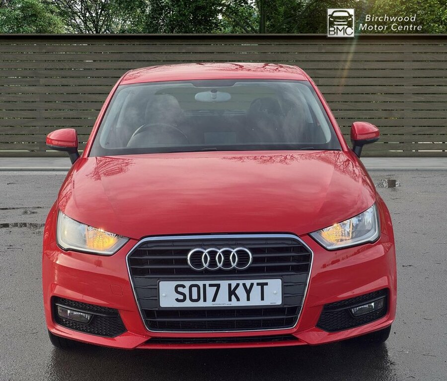 Audi A1 1L Sport SO17KYT Red #2