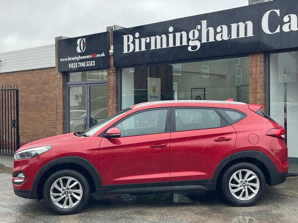 Hyundai Tucson Suv 1.6 Gdi Blue Drive Se Nav Euro 6 Ss 20 KM67UYP Red #4