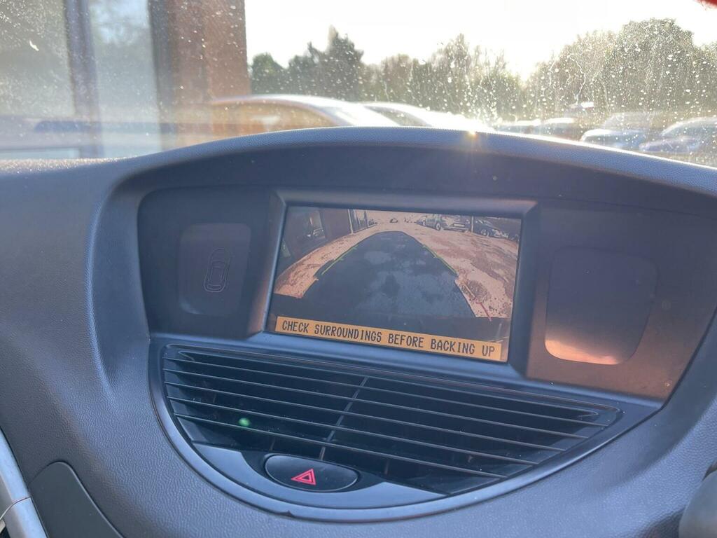 Subaru Tribeca 3.0 Se7 Black #18