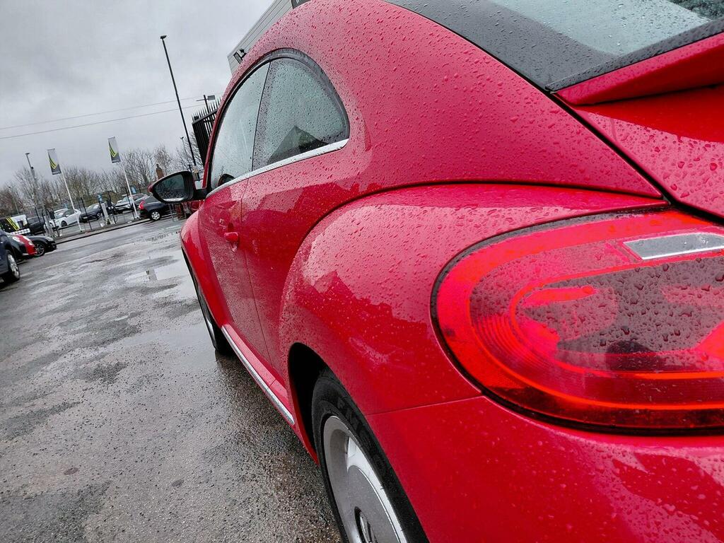 Volkswagen Beetle Hatchback 2.0 Tdi Design Euro 5 201464 Red #6