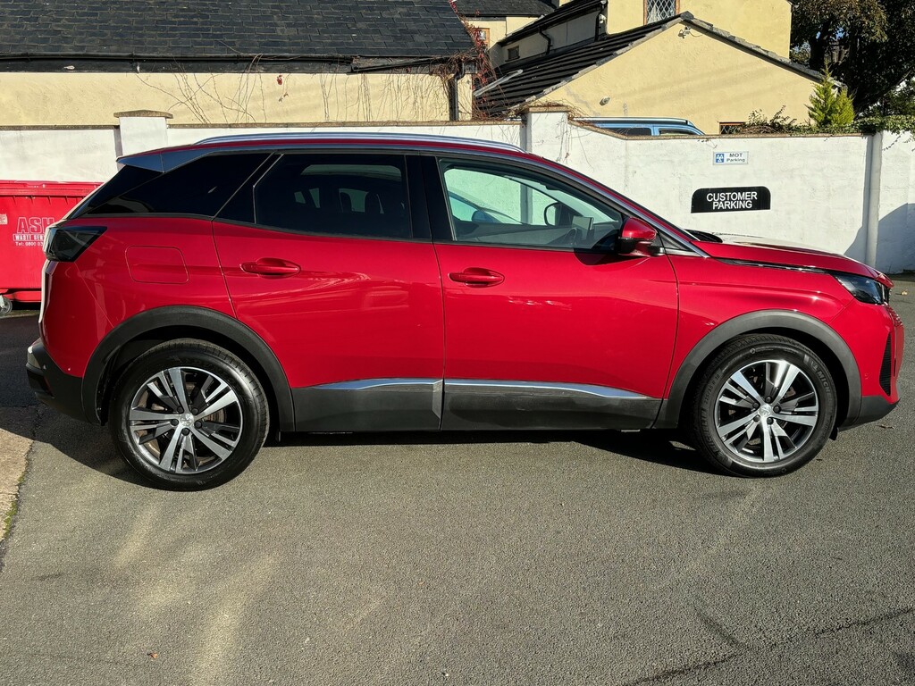 Peugeot 3008 1.2 Puretech Allure Premium Suv Eat Eur DK21GXT Red #2