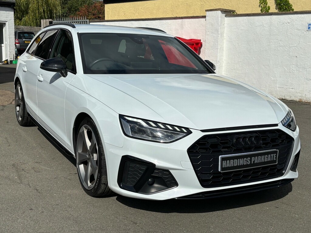 Audi A4 Avant 2.0 Tfsi 35 Black Edition Estate S Tron White