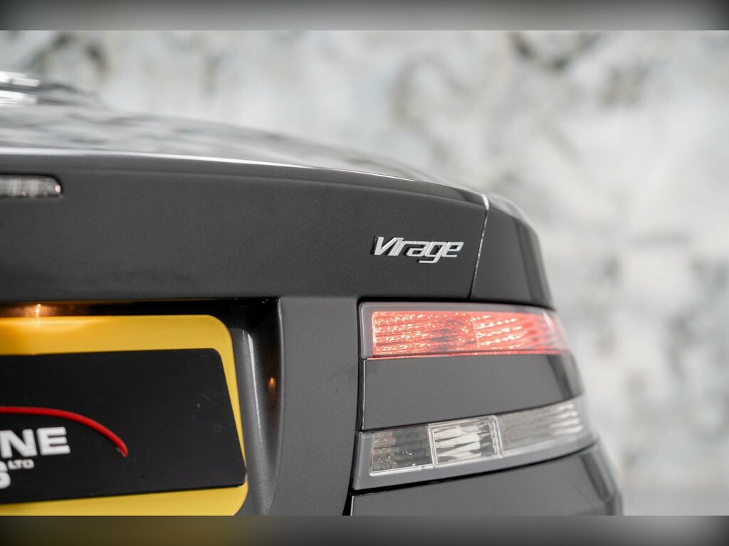 Aston Martin Virage Silver #38
