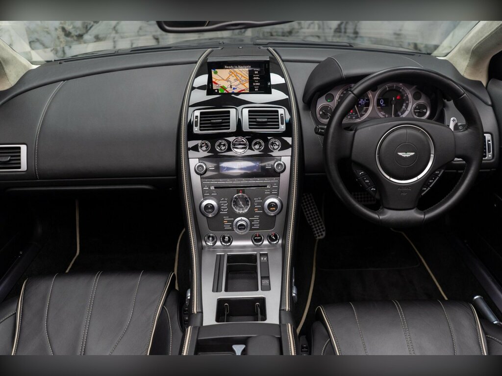 Aston Martin Virage Silver #16
