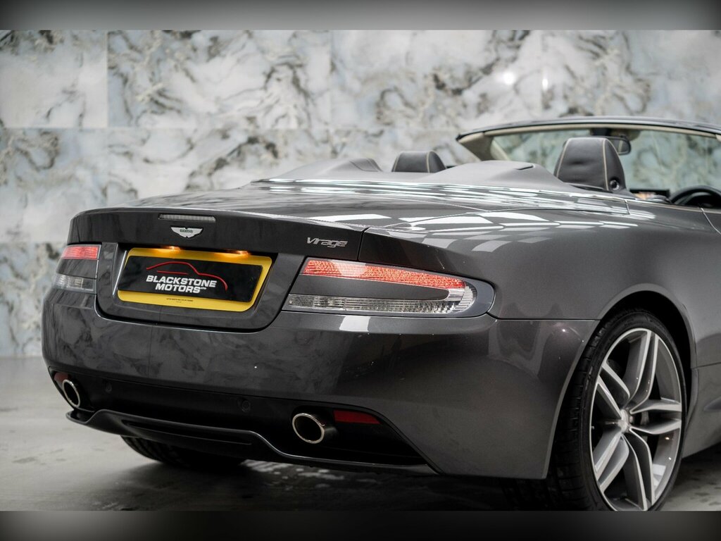 Aston Martin Virage Silver #13