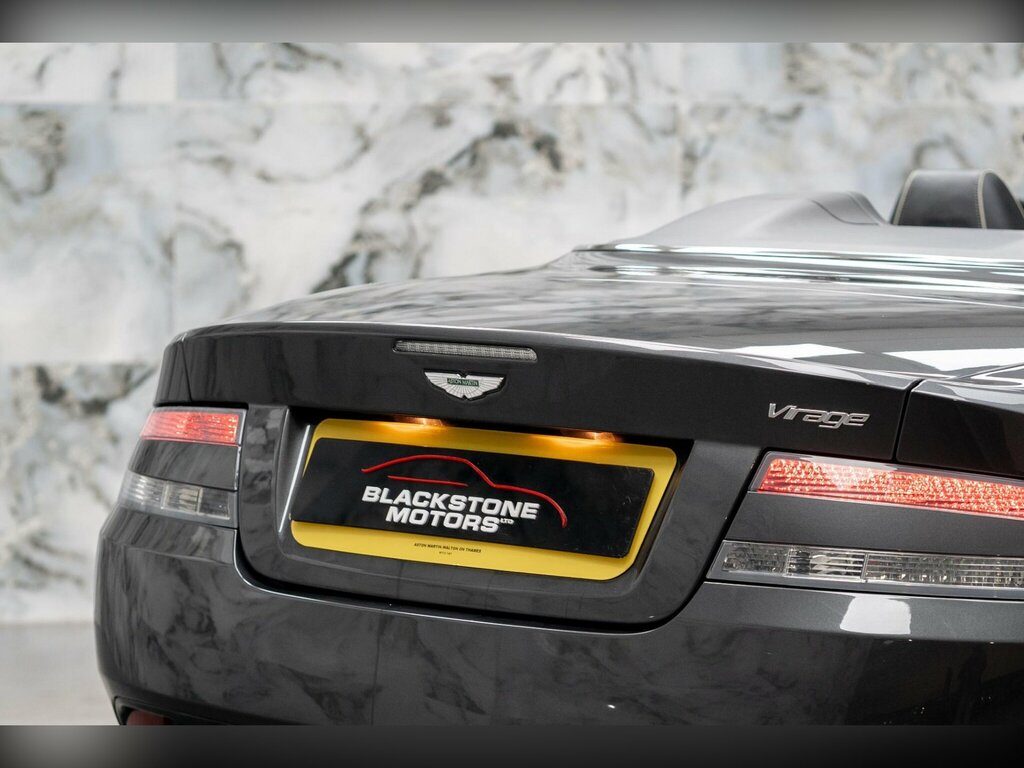 Aston Martin Virage Silver #10
