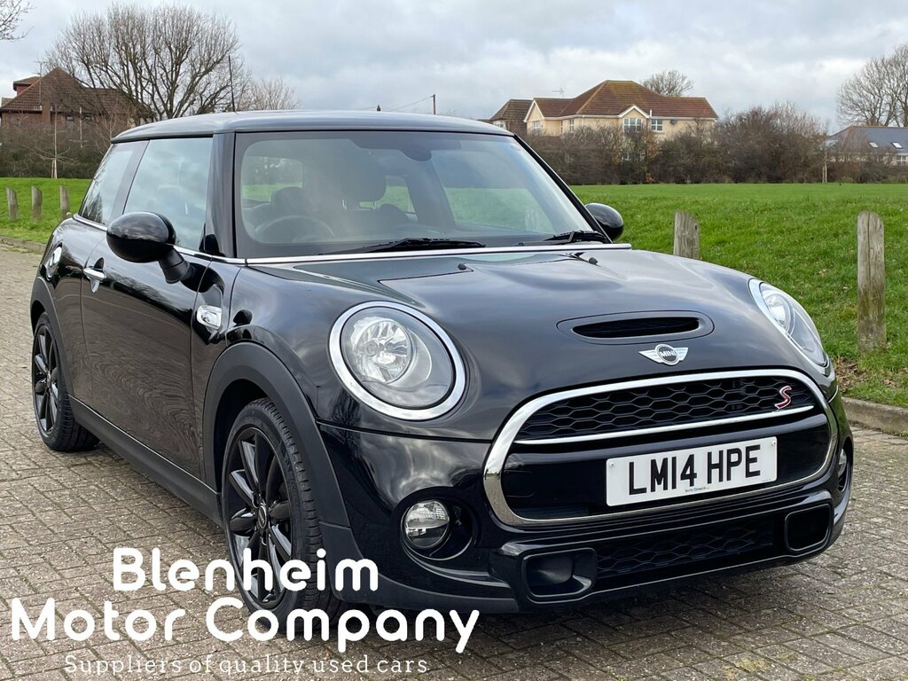 Mini Hatch 2.0 3dr Auto Black