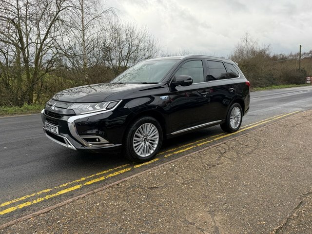 Mitsubishi Outlander 2.4H Twinmotor 13.8Kwh 4H Suv Plug-in H Black