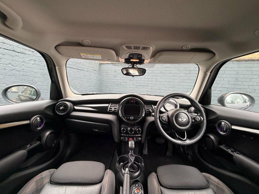 Mini Hatch 1.5L Cooper Seven RK67WDO Black #2
