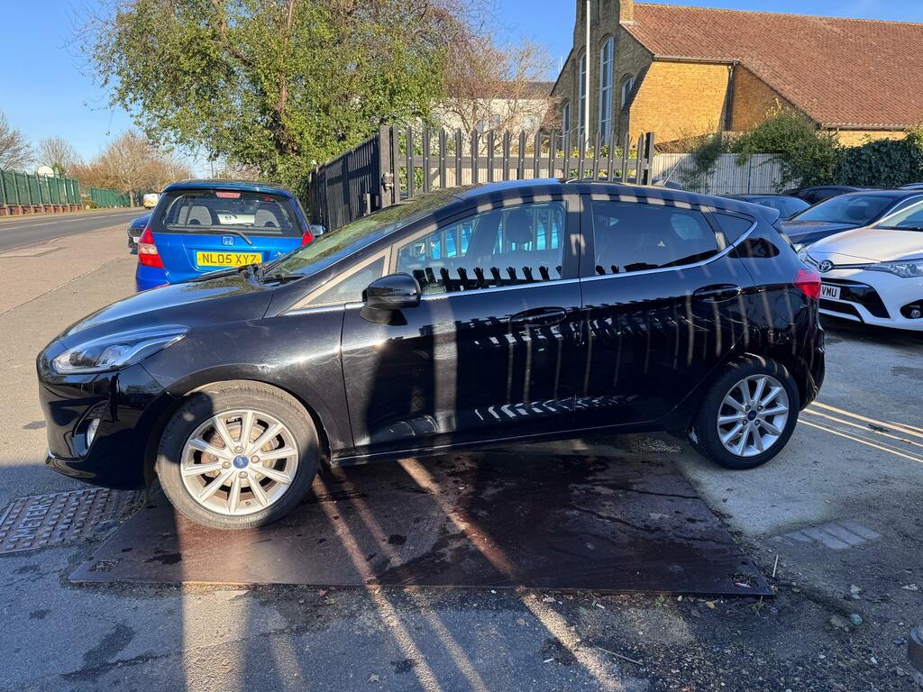 Ford Fiesta 1.0T Ecoboost Titanium Euro 6 Ss FD70VUN Black #4