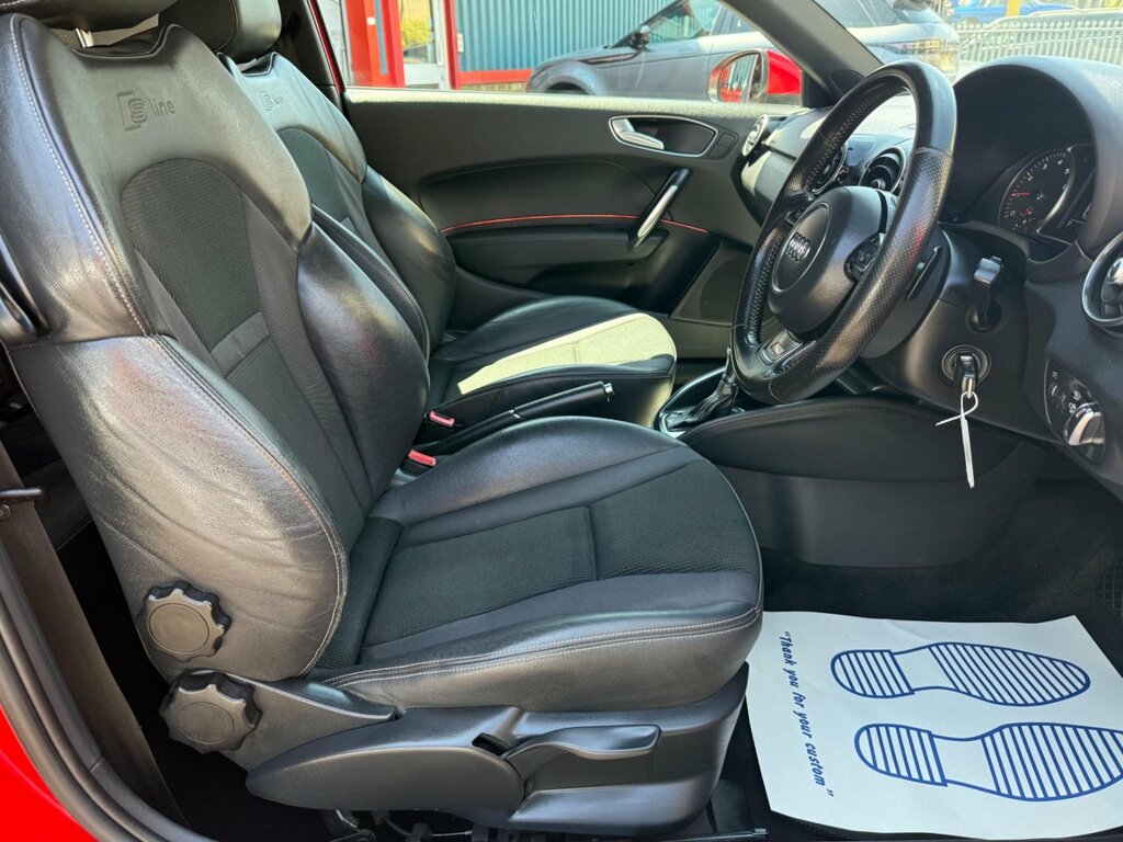 Audi A1 1.4 Tfsi Black Edition S Tronic Euro 5 NJ63AUV Red #6