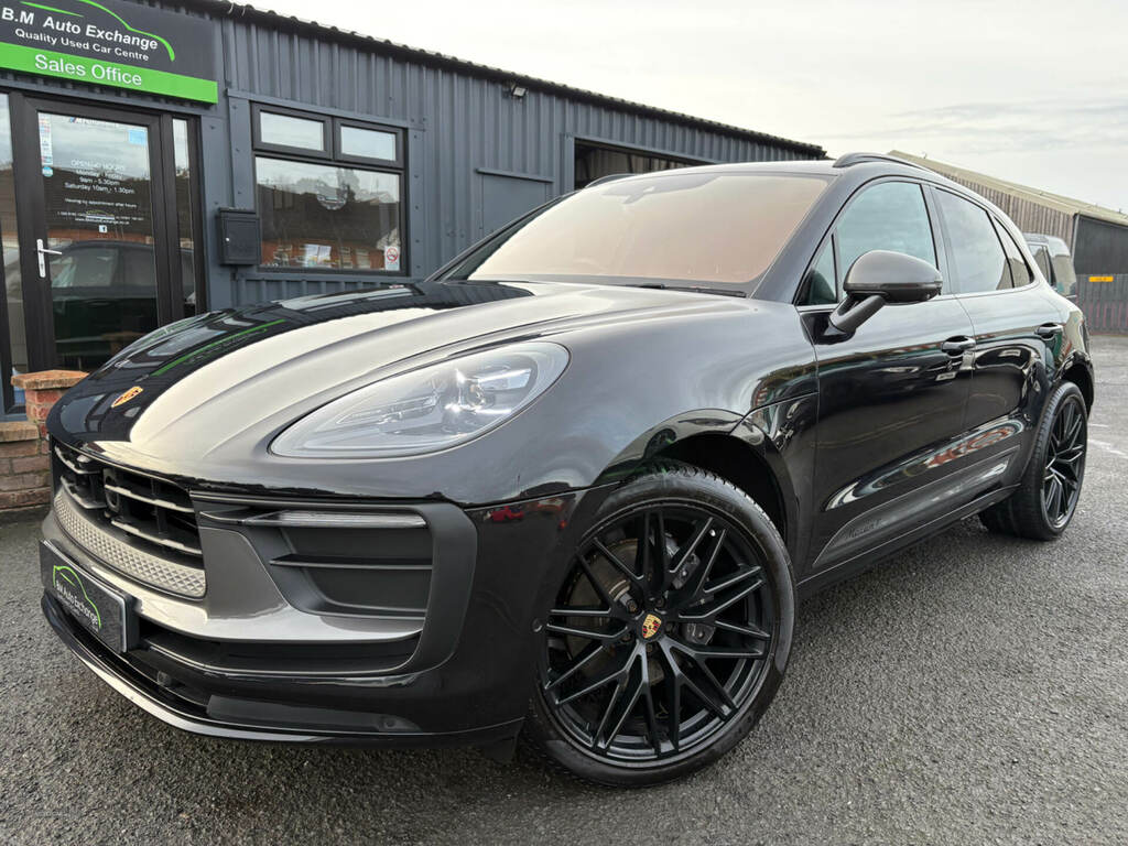 Porsche Macan T Pdk Black