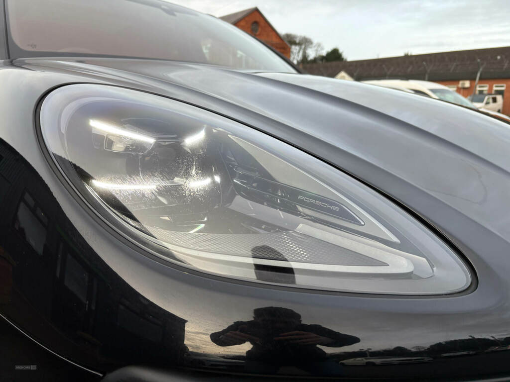 Porsche Macan T Pdk CMZ8809 Black #4