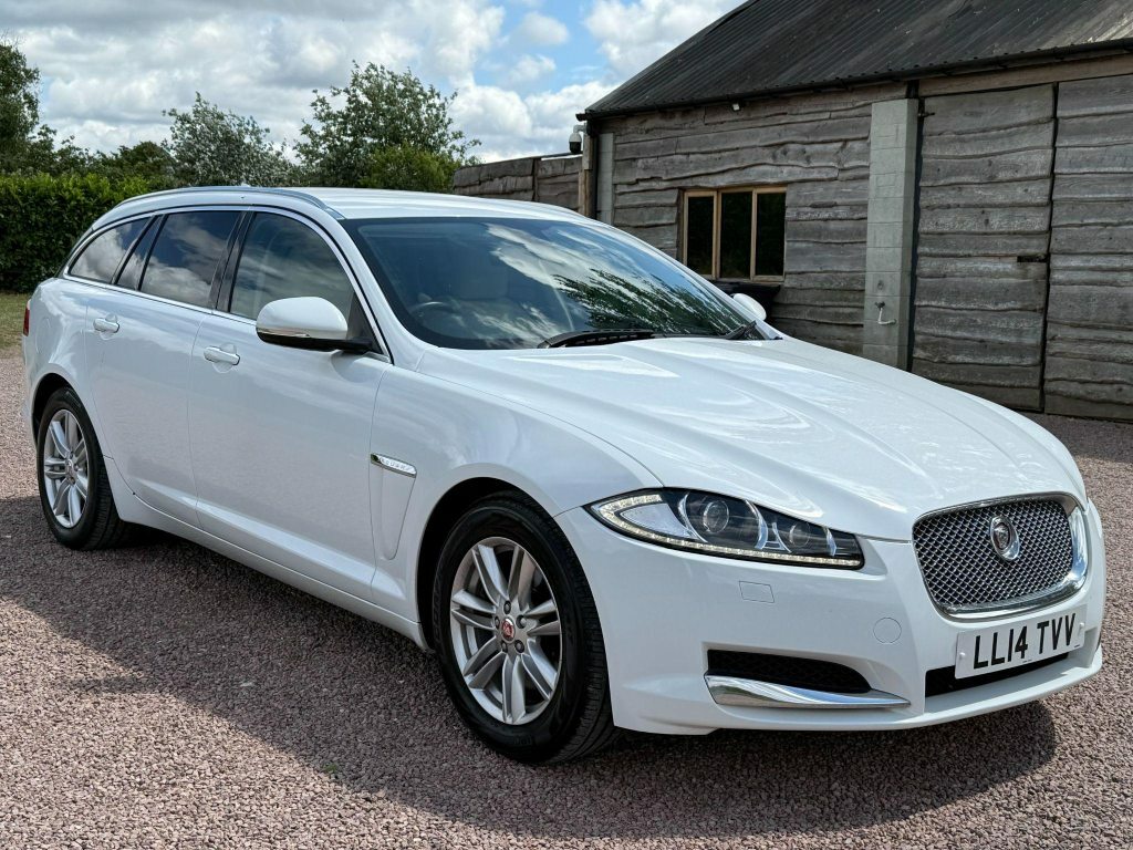 Jaguar XF 3.0D V6 Luxury Sportbrake Euro 5 S S White