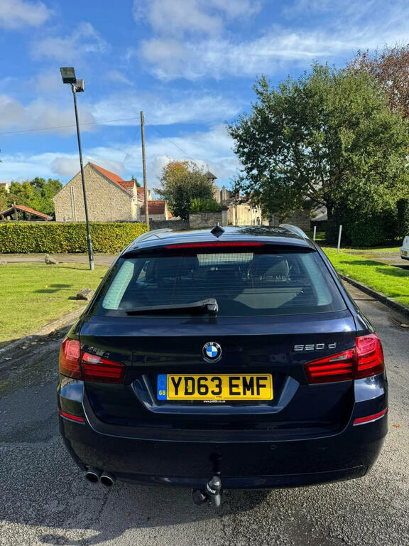 BMW 5 Series Estate 2.0 520D Se Touring 2013 YD63EMF Blue #5