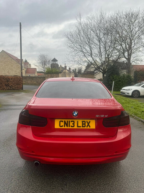 BMW 3 Series Saloon 2.0 318D Se Saloon 2013 CN13LBX Red #3