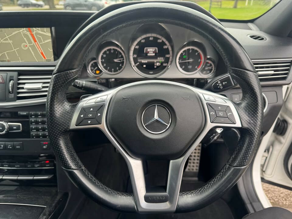 Mercedes-Benz E Class Saloon 2.1 E250 Cdi Blueefficiency Sport 2012 AU62LFX White #5