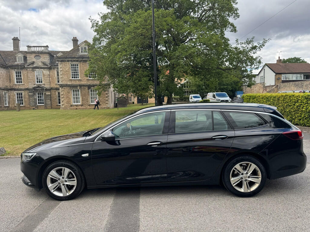 Vauxhall Insignia Estate 1.6 Turbo D Ecotec Blueinjection Tech Line FE67VFP Black #2