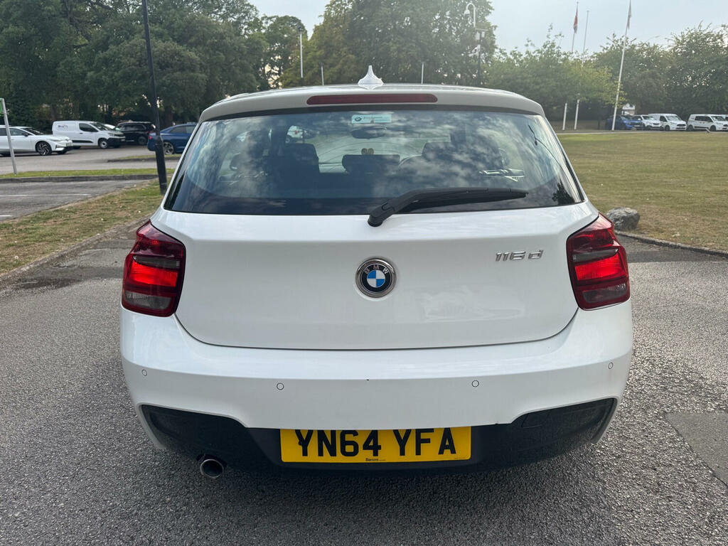 BMW 1 Series Hatchback 2.0 116D M Sport 2014 YN64YFA White #4