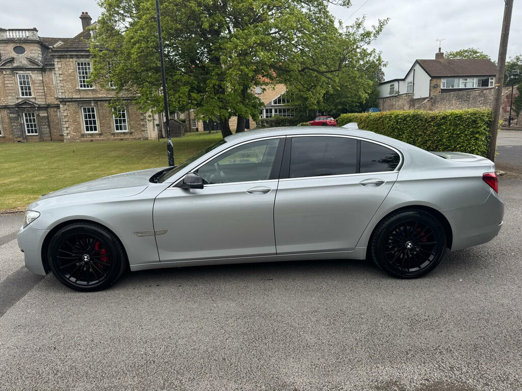 BMW 7 Series Saloon 3.0 730D Se Saloon 2013 Silver #2