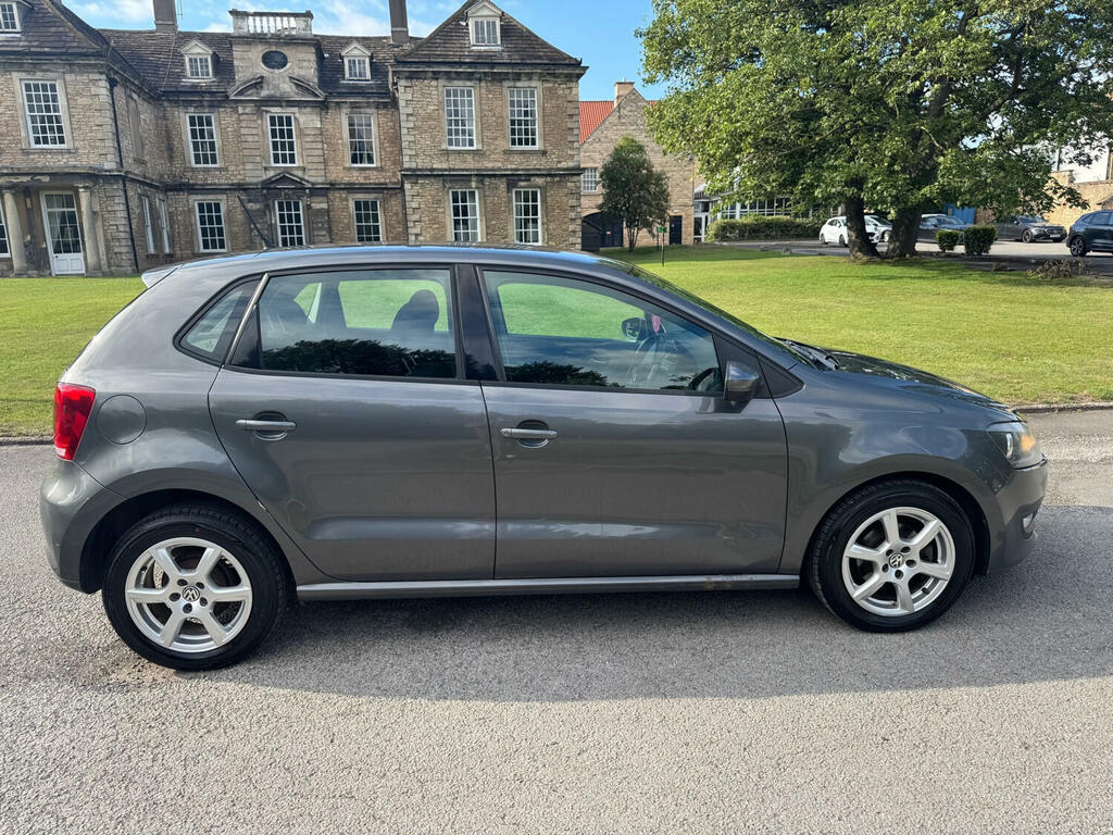 Volkswagen Polo Hatchback 2016 MD12YKB Grey #5