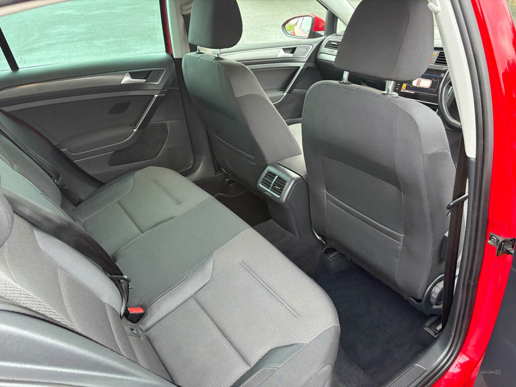 Volkswagen Golf 1.6 Tdi Match YJ19BLT Red #6