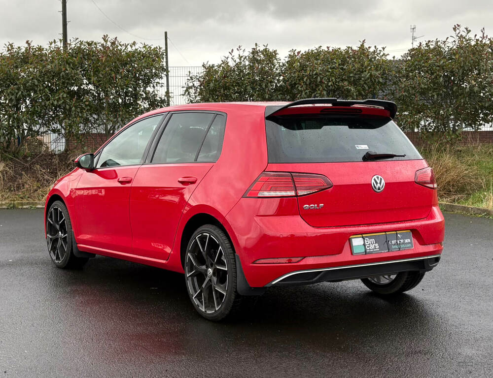 Volkswagen Golf 1.6 Tdi Match YJ19BLT Red #3