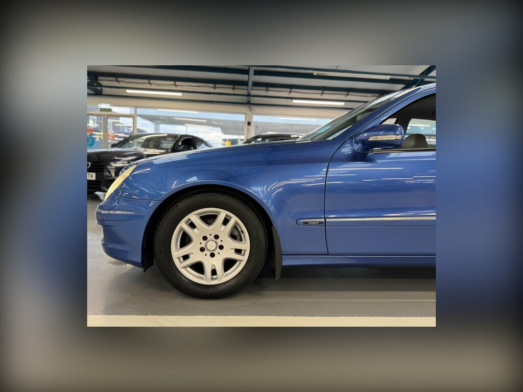 Mercedes-Benz E Class 2.1 E220 Cdi Avantgarde Saloon Blue #4