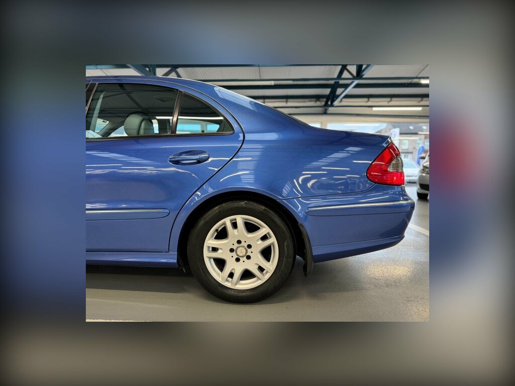 Mercedes-Benz E Class 2.1 E220 Cdi Avantgarde Saloon Blue #5