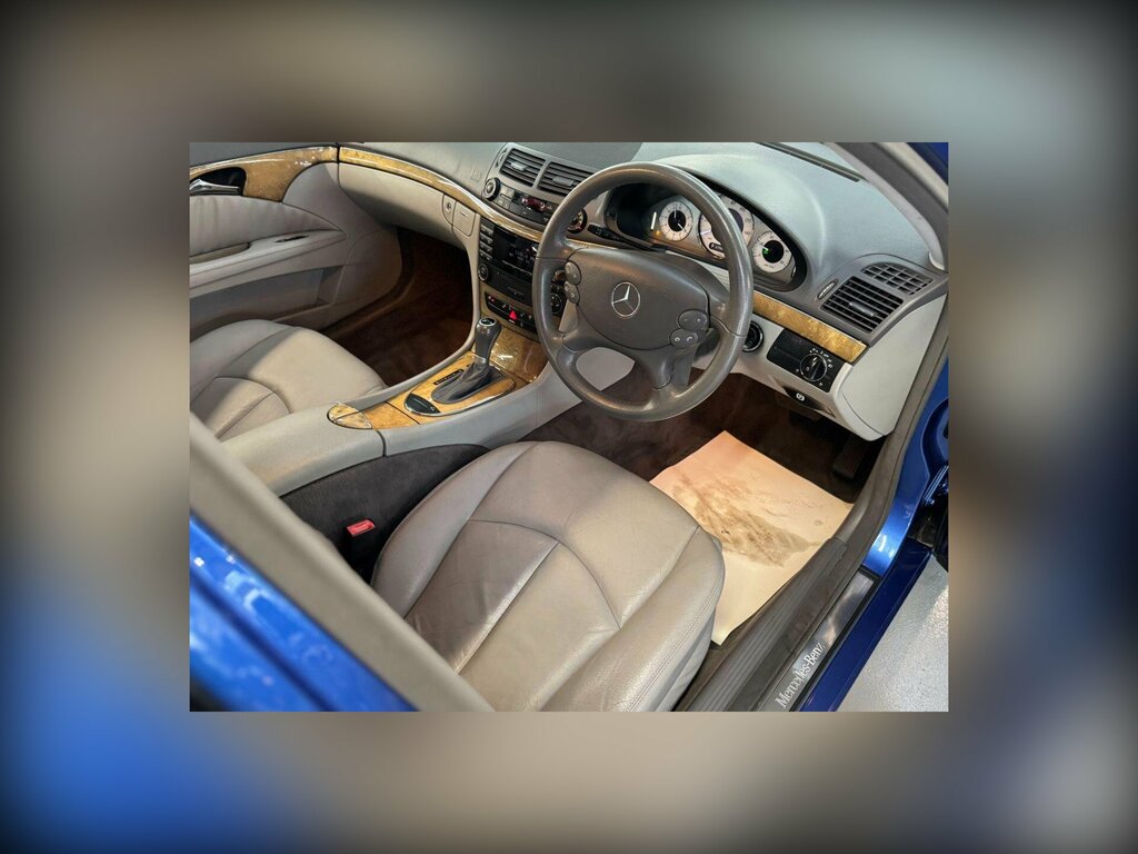 Mercedes-Benz E Class 2.1 E220 Cdi Avantgarde Saloon Blue