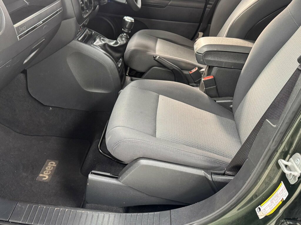 Jeep Patriot 2L Sport Black #24