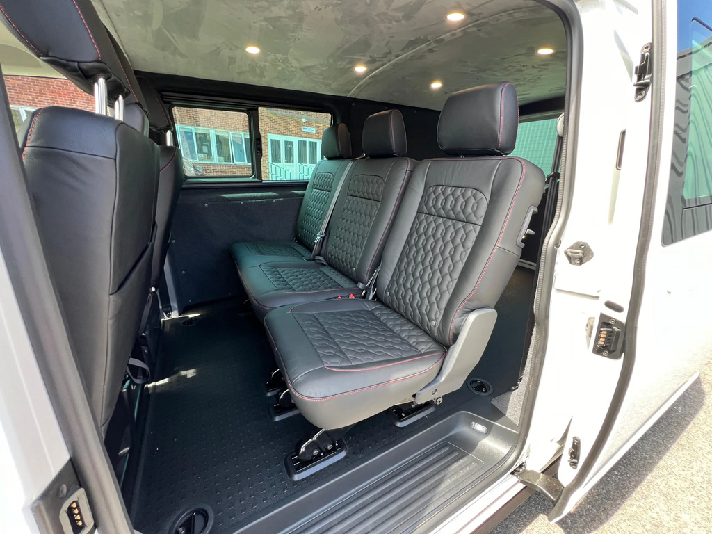 Volkswagen Transporter 2.0 Tdi T32 Highline Crew Van Fwd Lwb Euro 6 150Ps RF24FZC #3