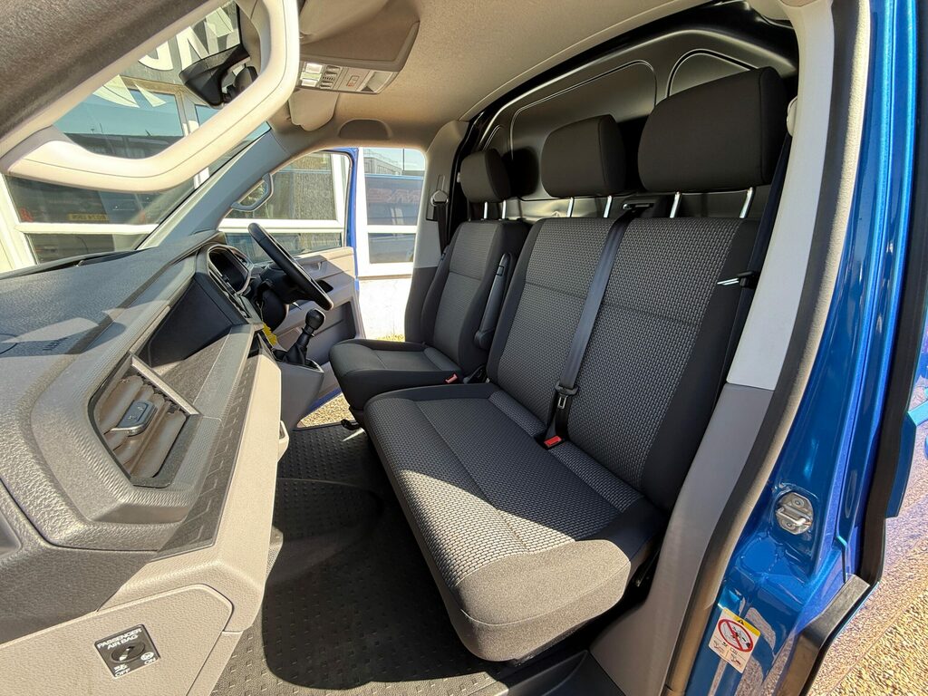 Volkswagen Transporter 2.0 Tdi T30 Highline Fwd Lwb Euro 6 150Ps DG24NWJ #5
