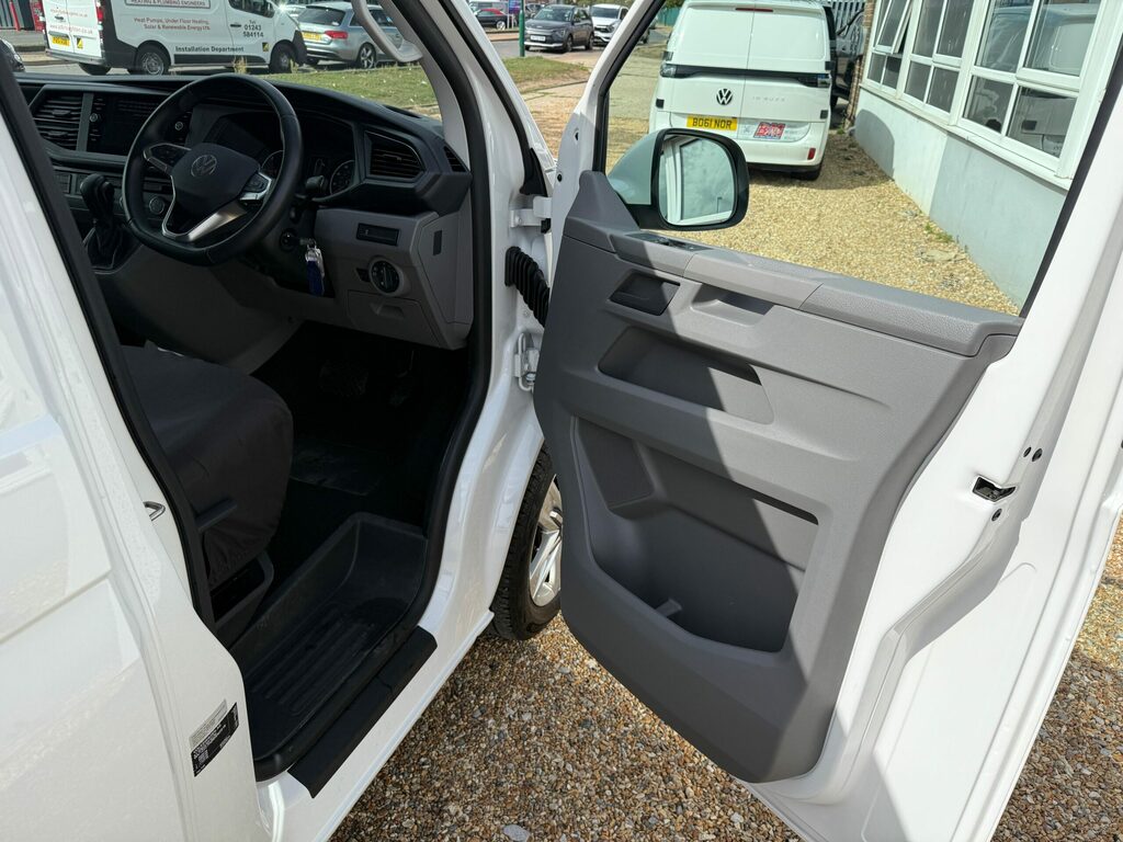 Volkswagen Transporter 2.0 Bitdi T32 Highline Dsg Fwd Swb Euro 6 204Ps DE74LVA #3