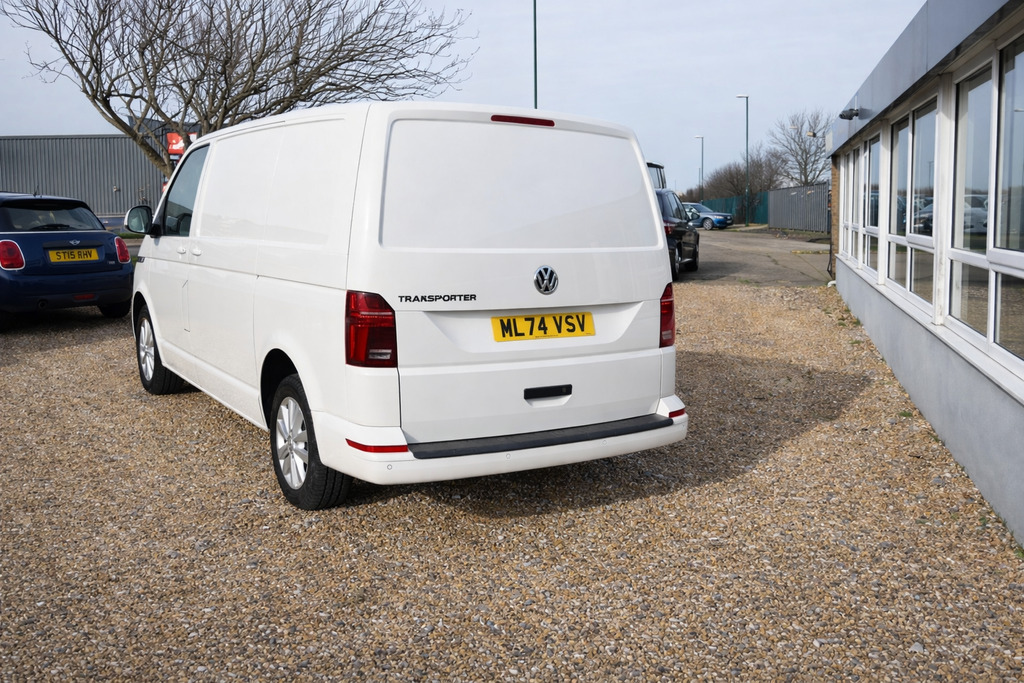 Volkswagen Transporter 2.0 Tdi T28 Highline Fwd Swb Euro 6 150Ps