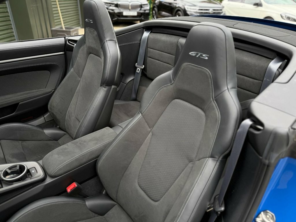 Porsche 911 3.6L 992 Carrera 4 Gts RX74XFL Blue #2